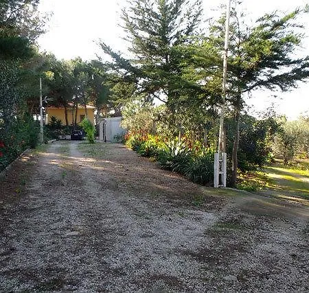 Il Lentisco Bed & Breakfast *